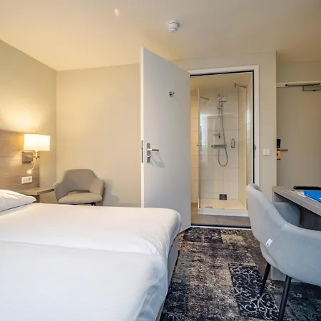 Fletcher Valkenburg Otel 4*